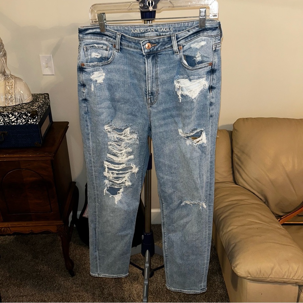 American Eagle Mom Jeans Distressed Stretch Size 10 Long